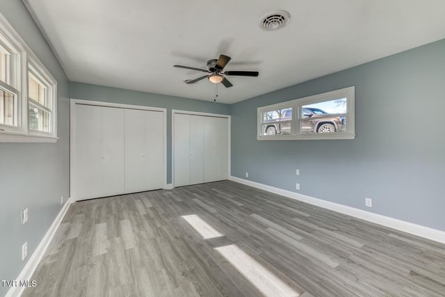 1140 Foxcroft Road, Bristol, VA 24201