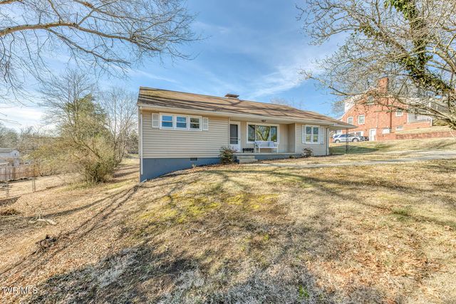 1140 Foxcroft Road, Bristol, VA 24201