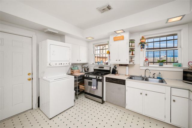 2503 Park Street, Houston, TX 77019