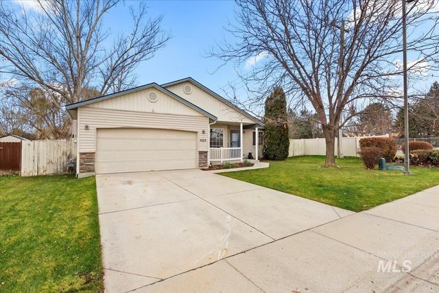 5523 Ormsby Ave, Caldwell, ID 83607
