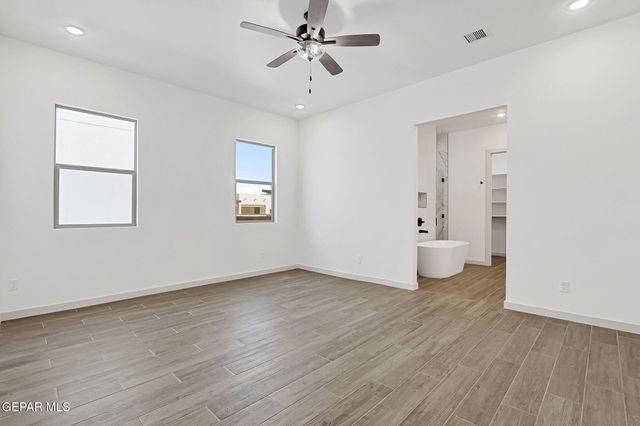 962 KEENLAND Avenue, El Paso, TX 79932