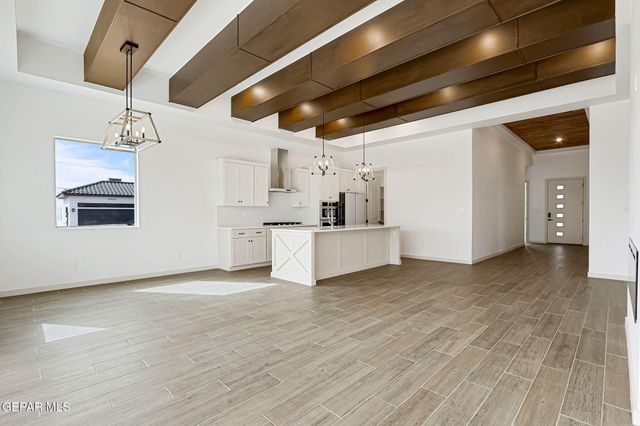 962 KEENLAND Avenue, El Paso, TX 79932