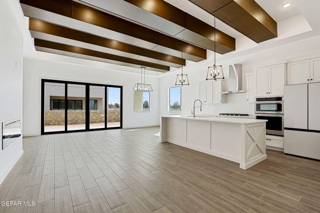 962 KEENLAND Avenue, El Paso, TX 79932