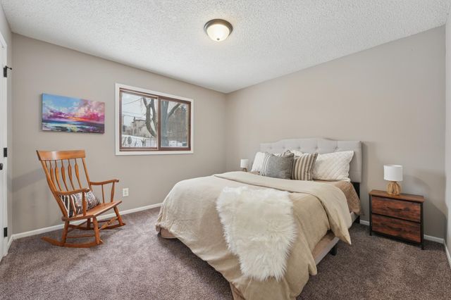 2509 N 6th Street, Minneapolis, MN 55411