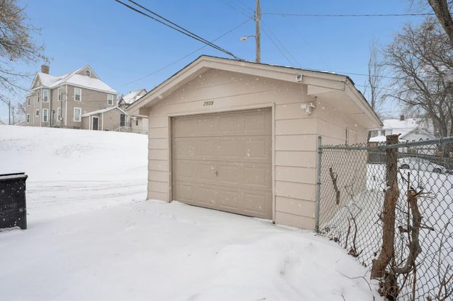 2509 N 6th Street, Minneapolis, MN 55411