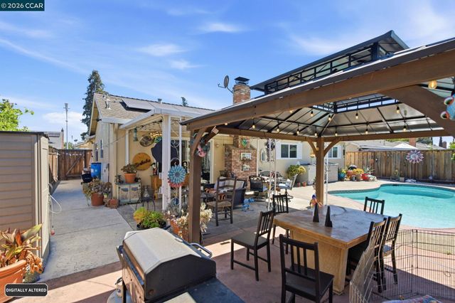 838 Cherokee Dr, Livermore, CA 94551