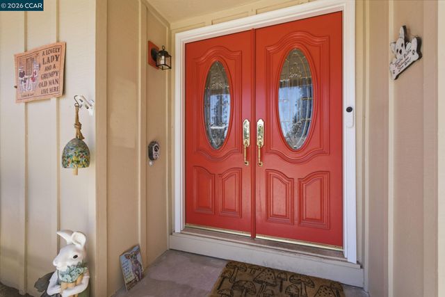 838 Cherokee Dr, Livermore, CA 94551