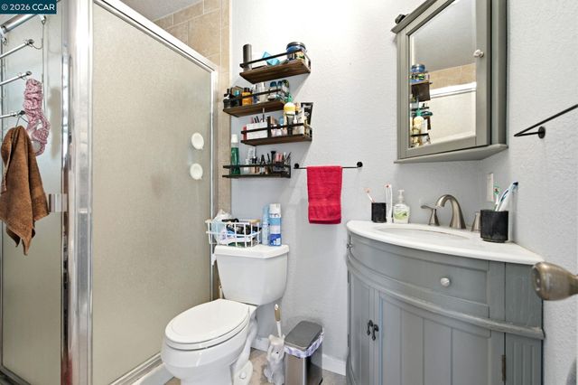 838 Cherokee Dr, Livermore, CA 94551
