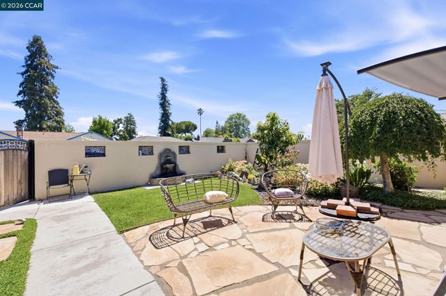 838 Cherokee Dr, Livermore, CA 94551