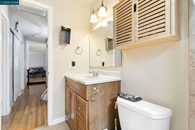 838 Cherokee Dr, Livermore, CA 94551