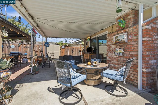 838 Cherokee Dr, Livermore, CA 94551