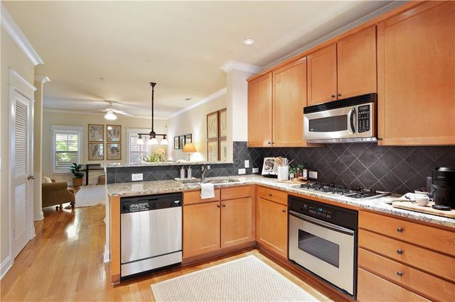 655 Mead Street SE 37, Atlanta, GA 30312