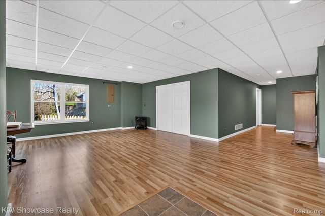 707 Pointe Court, Milford Village, MI 48381