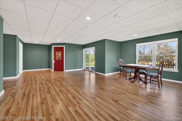 707 Pointe Court, Milford Village, MI 48381