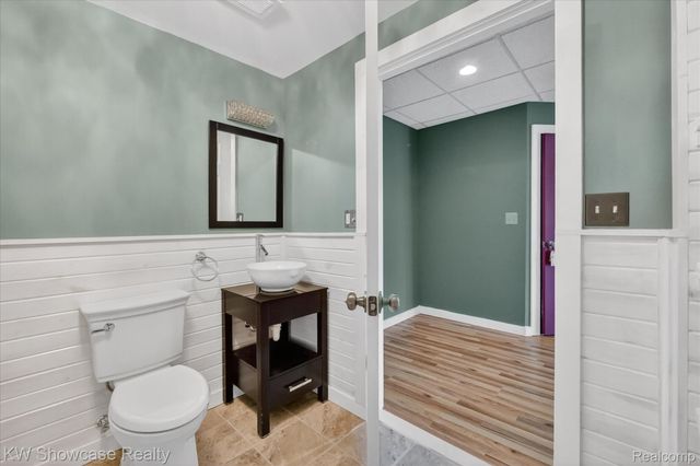 707 Pointe Court, Milford Village, MI 48381