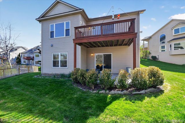 707 Pointe Court, Milford Village, MI 48381