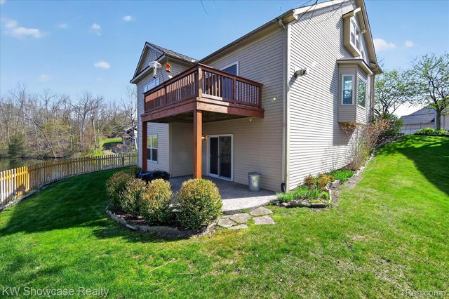 707 Pointe Court, Milford Village, MI 48381
