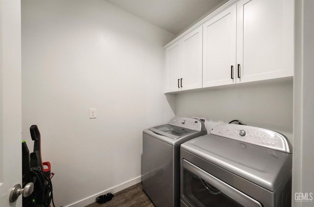 16002 Canterbury Court, Bakersfield, CA 93314