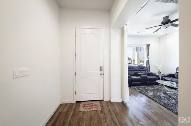 16002 Canterbury Court, Bakersfield, CA 93314