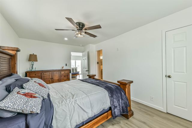 16623 Nassau Way, Jamaica Beach, TX 77554