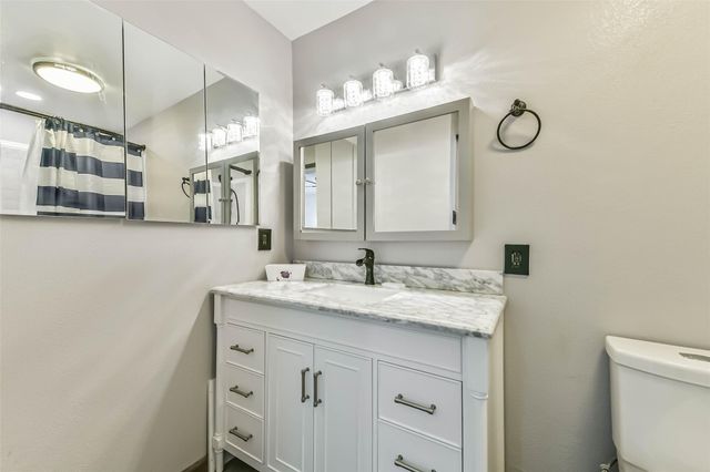 16623 Nassau Way, Jamaica Beach, TX 77554