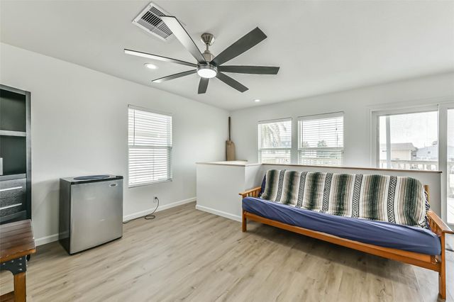 16623 Nassau Way, Jamaica Beach, TX 77554