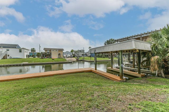 16623 Nassau Way, Jamaica Beach, TX 77554