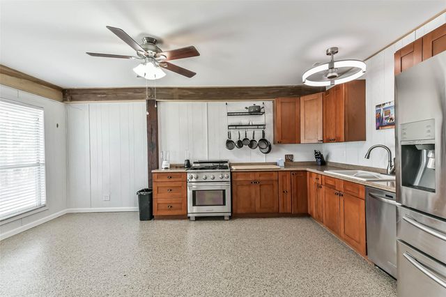 16623 Nassau Way, Jamaica Beach, TX 77554