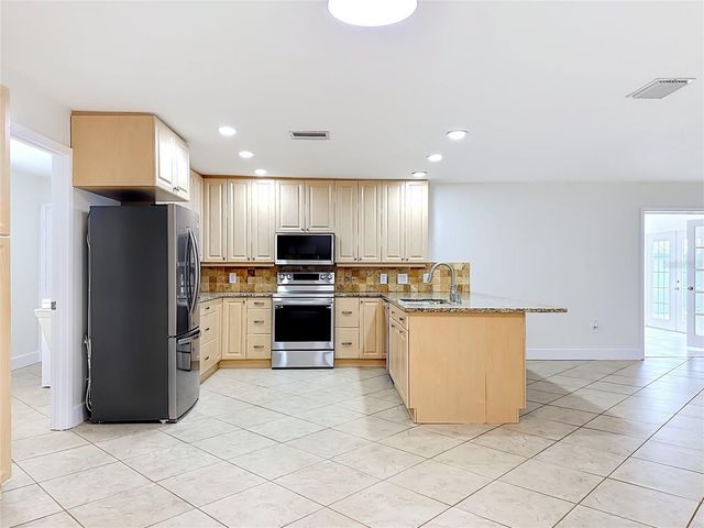 2103 162ND STREET E, Bradenton, FL 34211