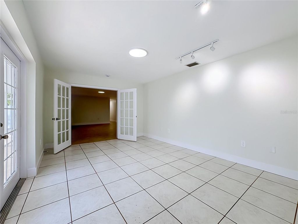 Image 18 of property listing at 2103 162ND STREET E, Bradenton, FL 34211
