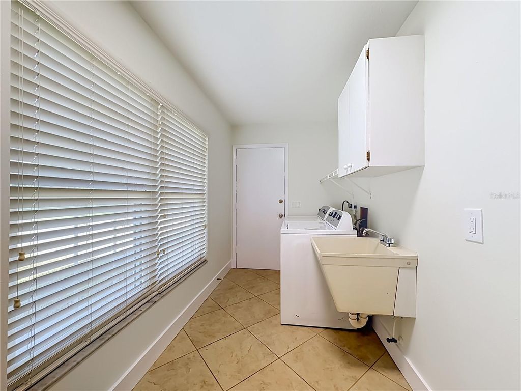 Image 32 of property listing at 2103 162ND STREET E, Bradenton, FL 34211