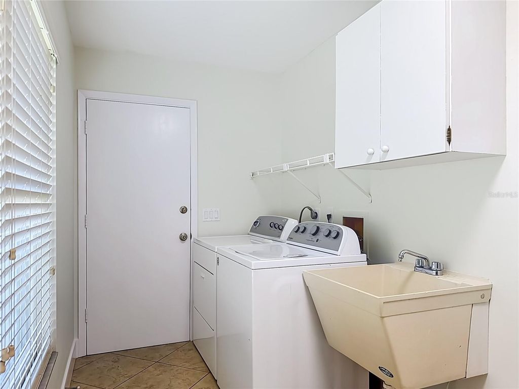 Image 33 of property listing at 2103 162ND STREET E, Bradenton, FL 34211