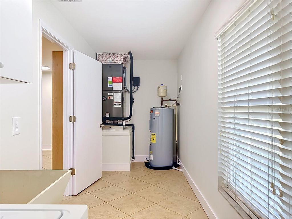 Image 34 of property listing at 2103 162ND STREET E, Bradenton, FL 34211