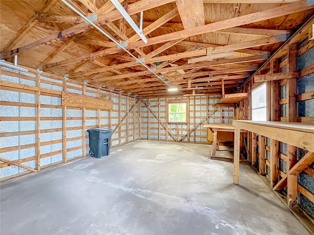 Image 43 of property listing at 2103 162ND STREET E, Bradenton, FL 34211