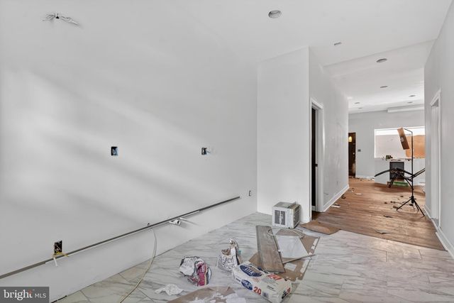 1008 SNYDER AVE, Philadelphia, PA 19148