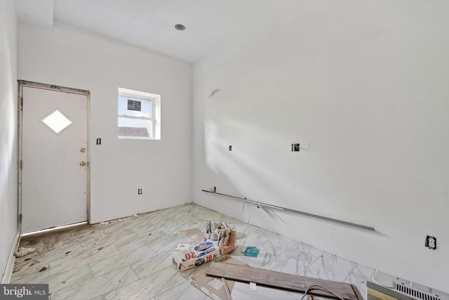 1008 SNYDER AVE, Philadelphia, PA 19148