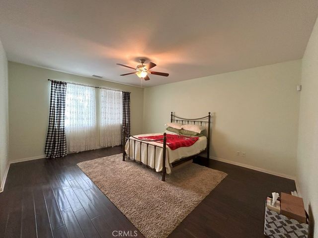 7810 Serenity Falls Rd, Eastvale, CA 92880