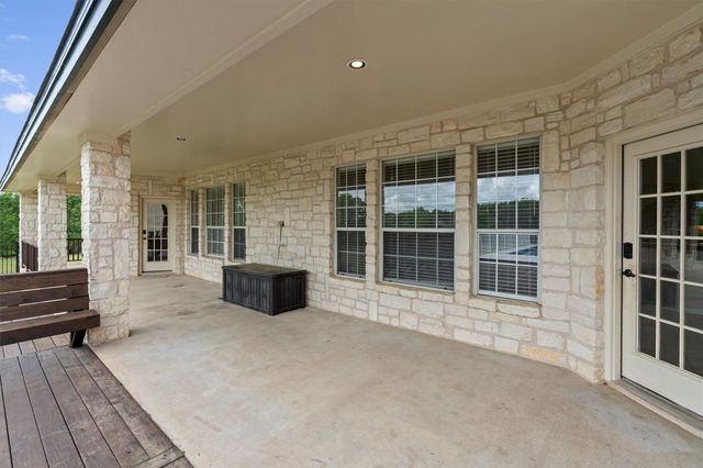 144 D B Wood RD, Georgetown, TX 78628