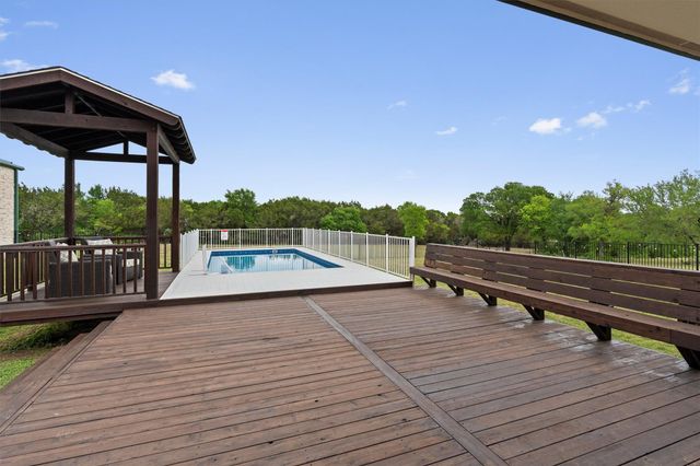 144 D B Wood RD, Georgetown, TX 78628