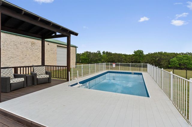 144 D B Wood RD, Georgetown, TX 78628