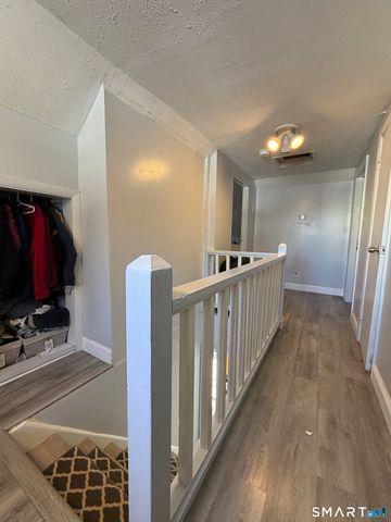 19 Maple Street, Plainville, CT 06062