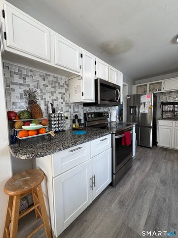 19 Maple Street, Plainville, CT 06062