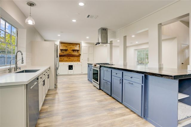 3122 Rimrock Drive, Missouri City, TX 77459