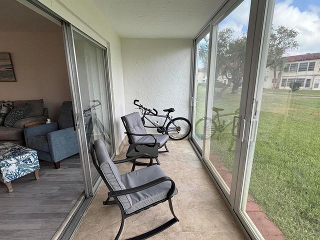 33 Abbey Lane 106, Delray Beach, FL 33446