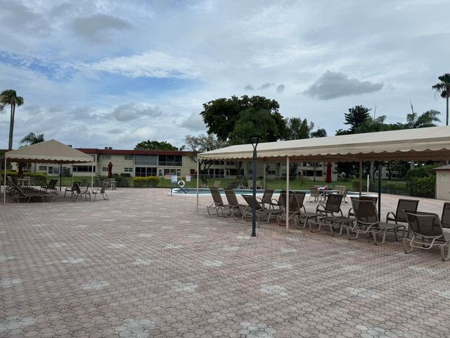 33 Abbey Lane 106, Delray Beach, FL 33446