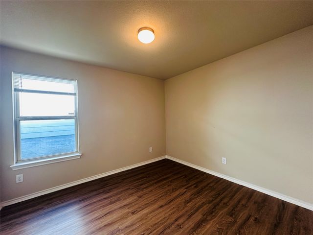 10749 Deauville Drive, Fort Worth, TX 76108