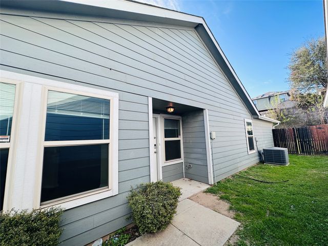 10749 Deauville Drive, Fort Worth, TX 76108