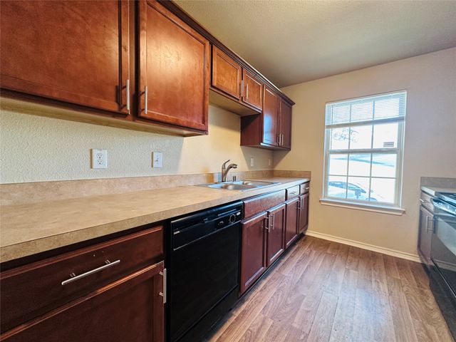 10749 Deauville Drive, Fort Worth, TX 76108