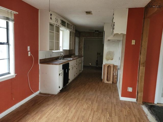 4000 LENORE DRIVE, Wichita Falls, TX 76306