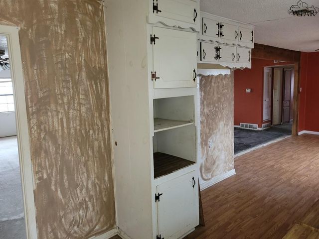 4000 LENORE DRIVE, Wichita Falls, TX 76306